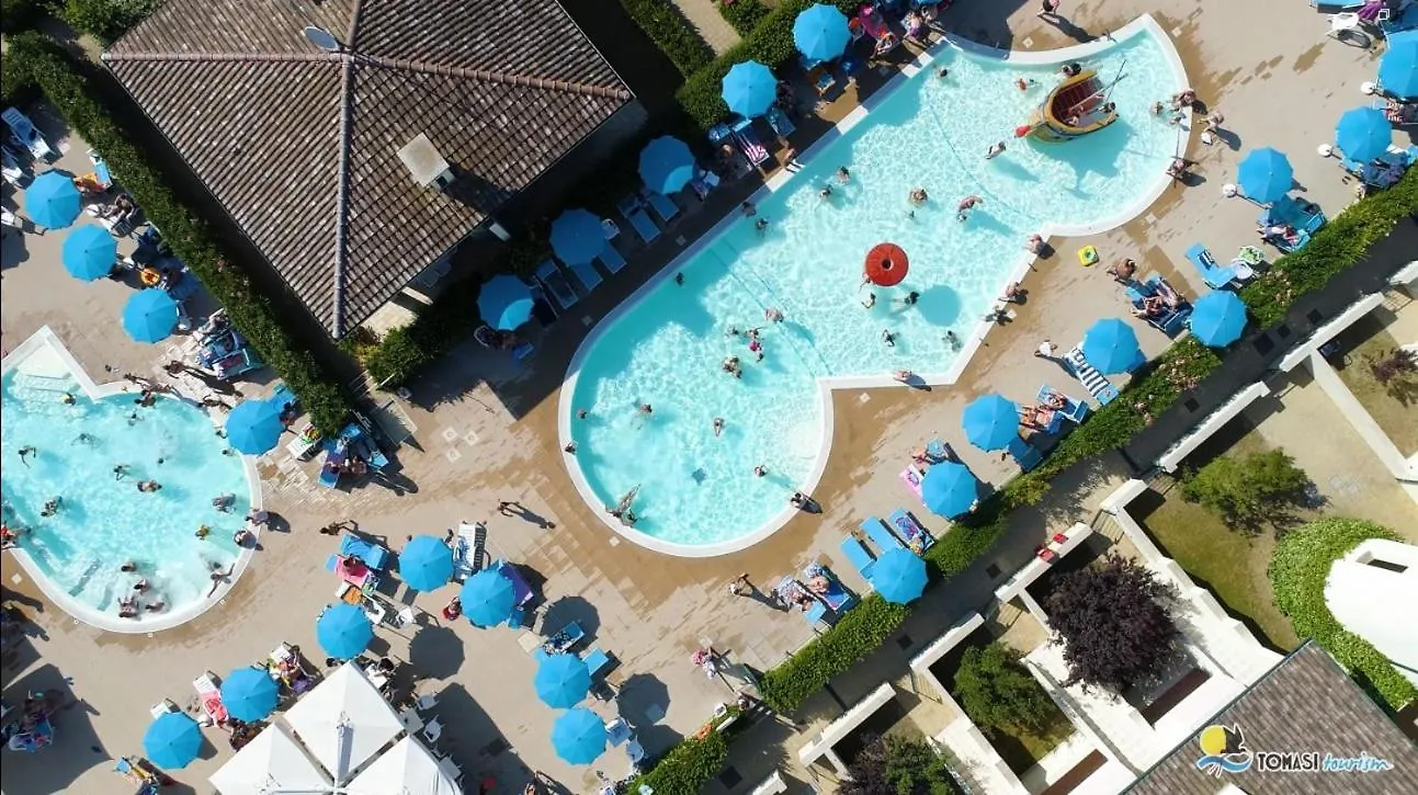Airone Bianco Residence Village Lido delle Nazioni 4*,  Italia