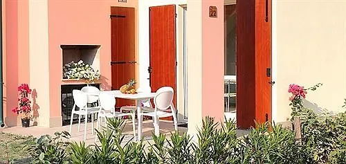 **** Aparthotel Airone Bianco Residence Village Lido delle Nazioni Italy