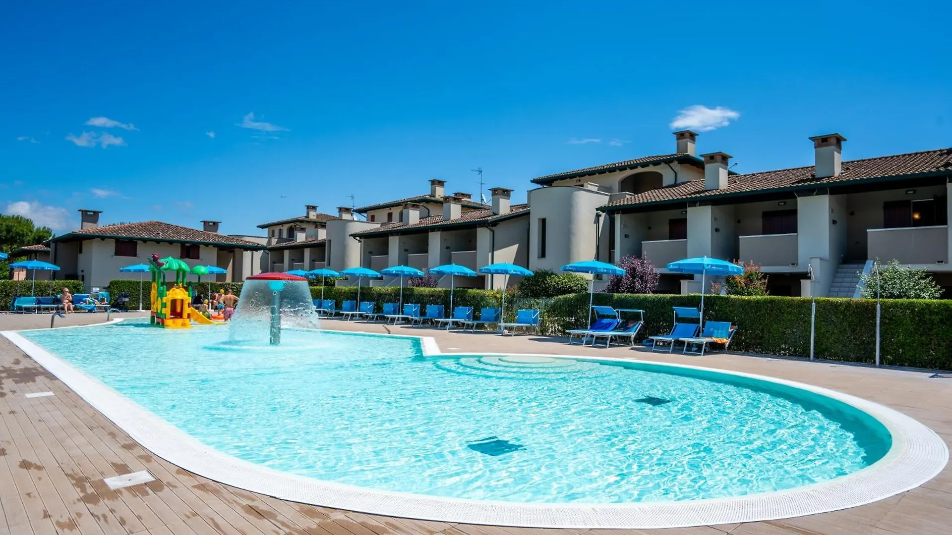Lägenhetshotell Airone Bianco Residence Village Lido delle Nazioni